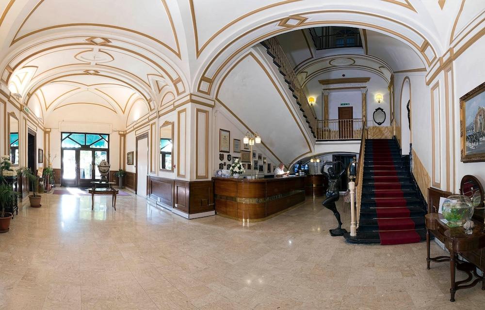 Hotel Dei Principati Бароніссі Екстер'єр фото